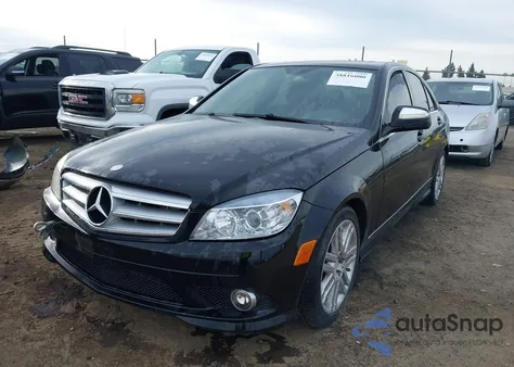 2009 Mercedes-Benz C 300 Luxury 4Matic/Sport 4Matic z USA, uszkodzony, nr VIN WDDGF81X79F281964